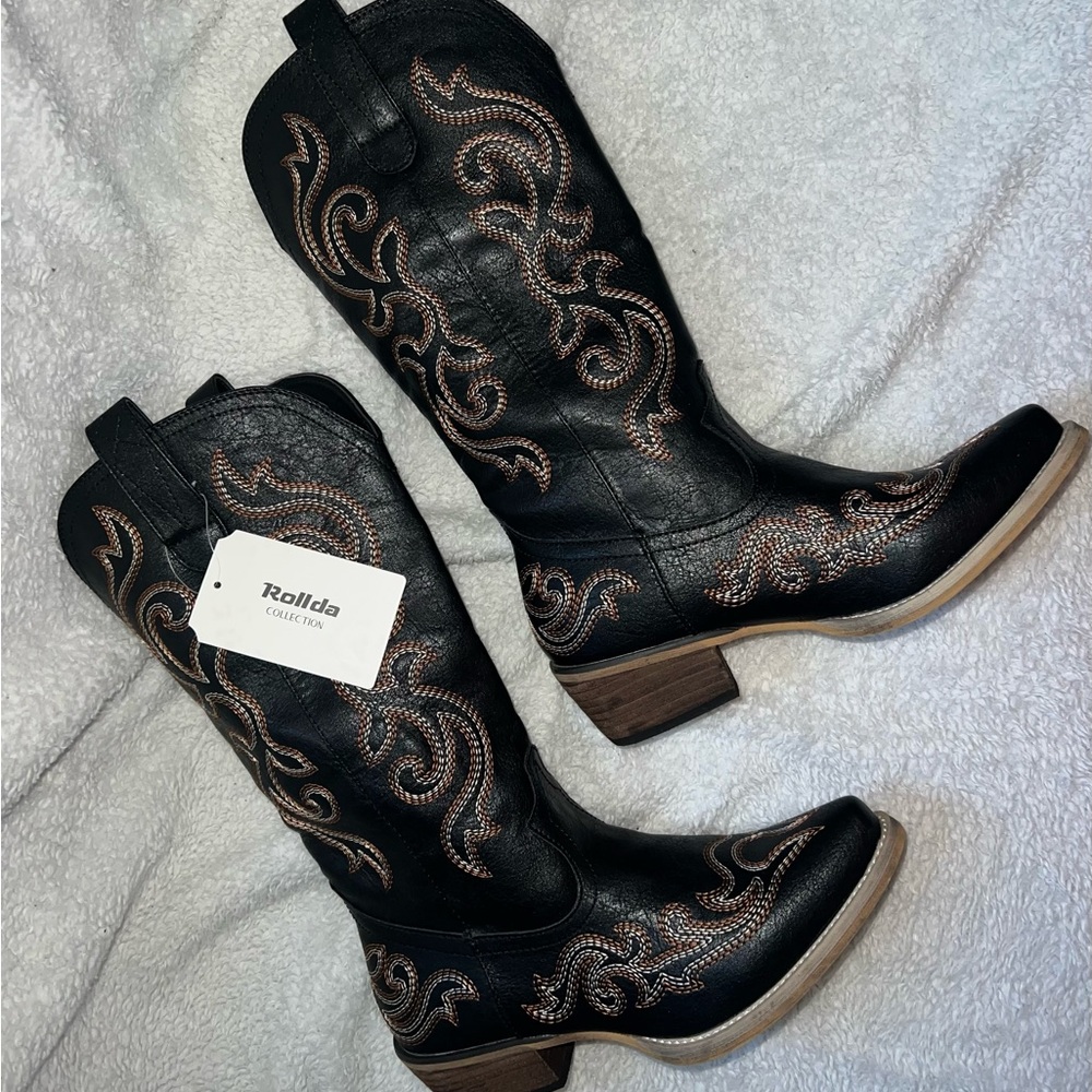 NWT Women's Black Western Snip Toe Boots